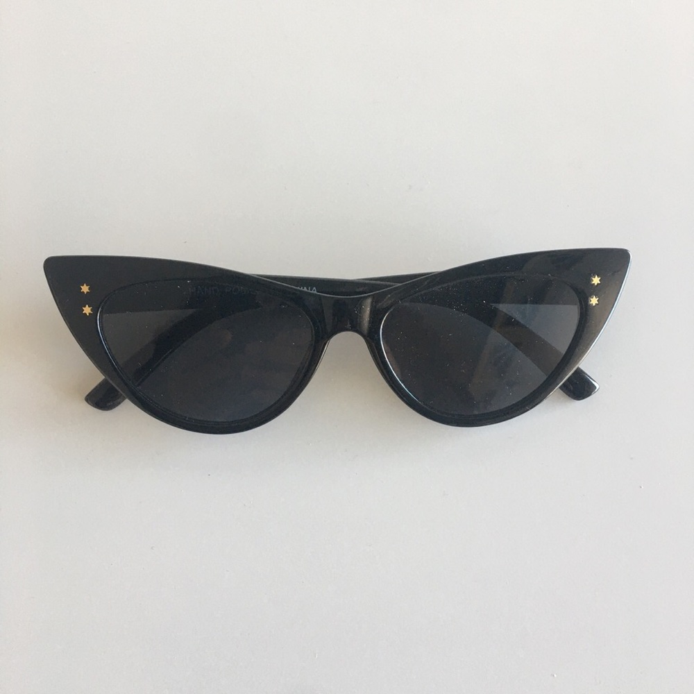 Cat eye shades